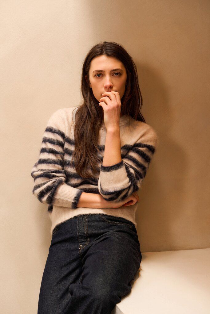 MEDIUM-L_25W_01-311115-510_99024_01-000539-510_940511-034-69527